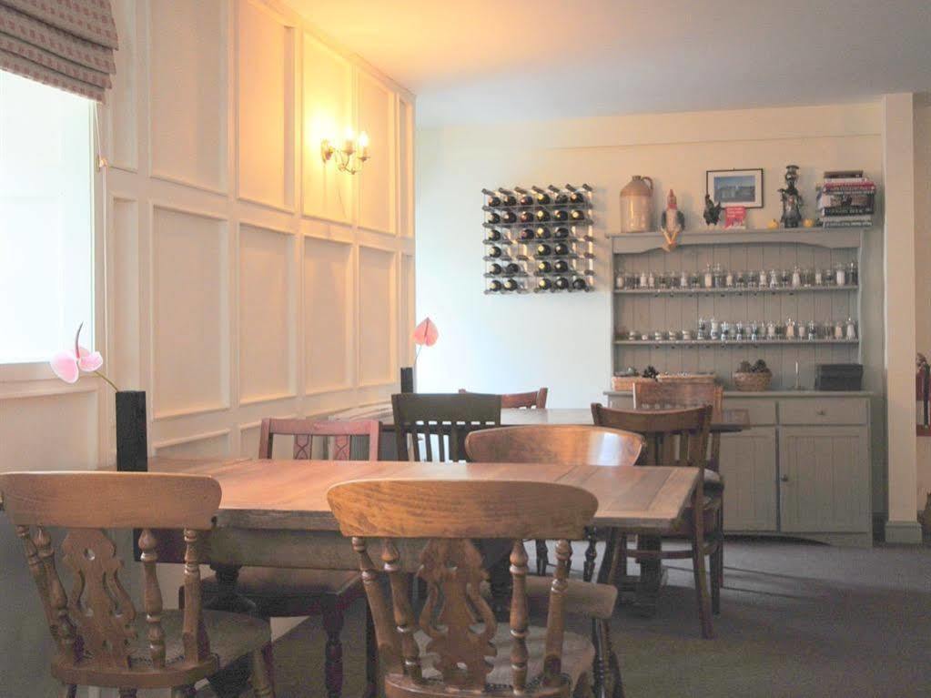 The Five Dials Inn Ilminster Exterior photo